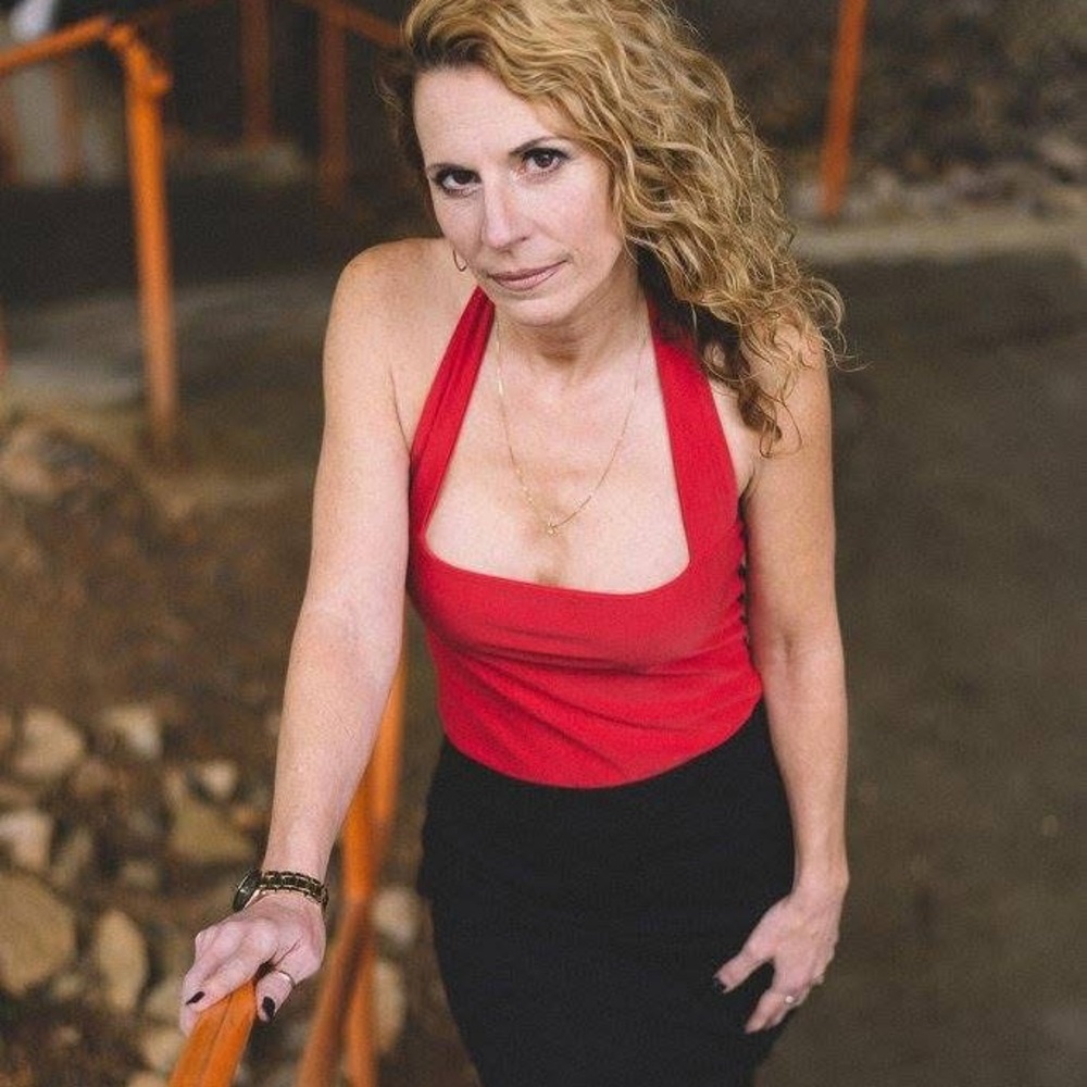 Red halter